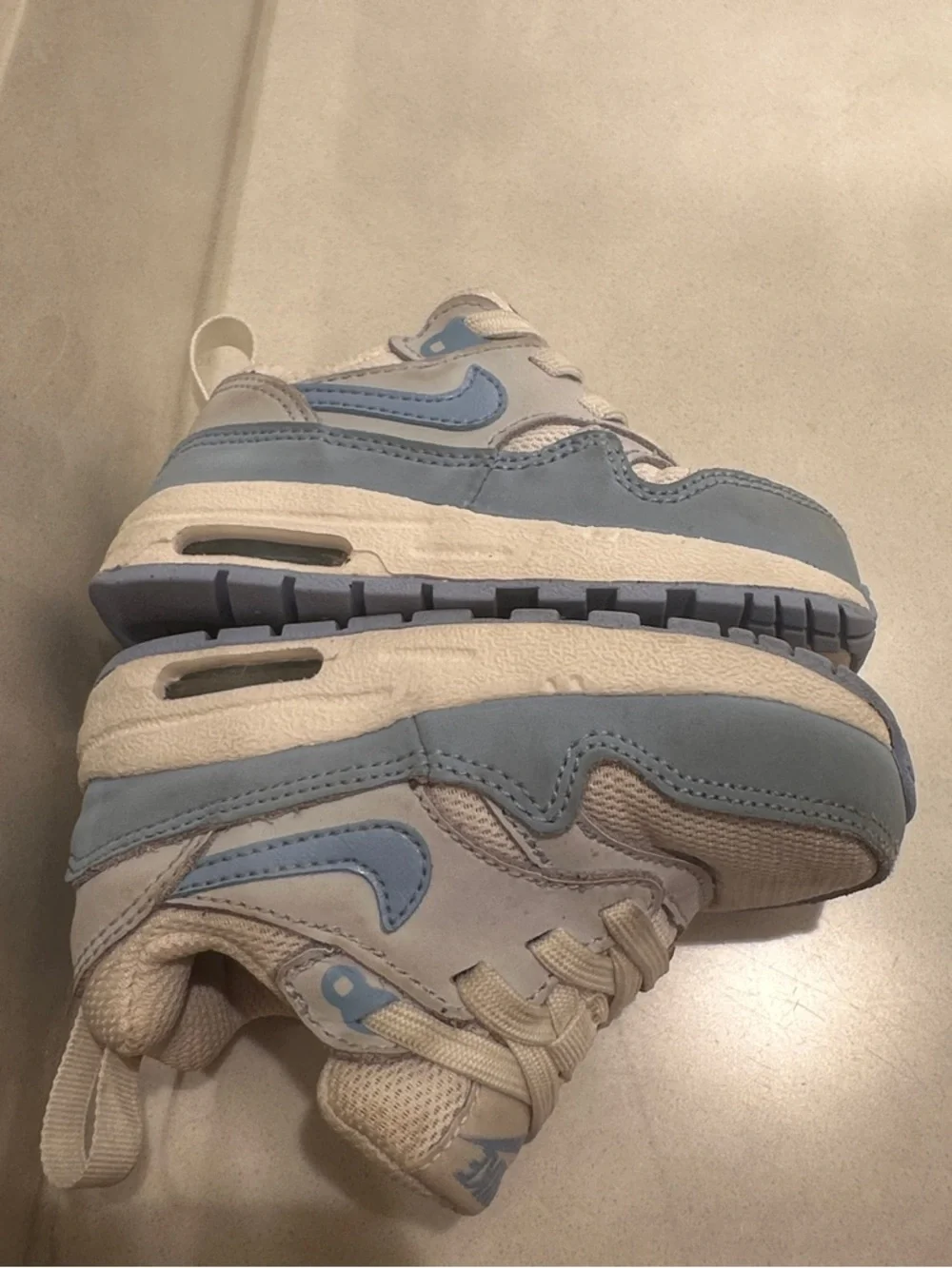 Nike Kids White and Light Blue Casual Sneakers
